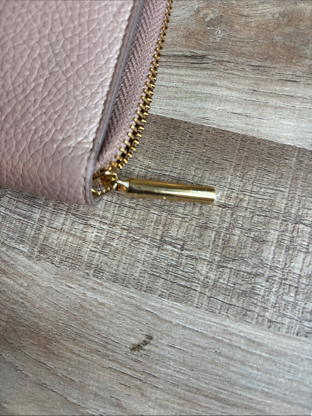 Cuyana Leather Zip Wallet Blush - Picture 4 of 5